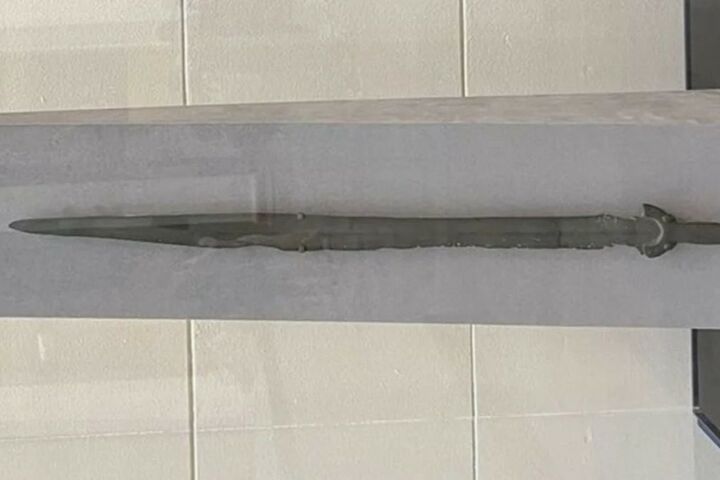 Museu descobre que a sua "réplica" de uma espada tem, na verdade, 3000 anos