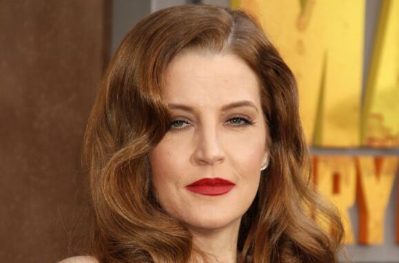 Rosto de Lisa Marie Presley, a filha de Elvis Presley