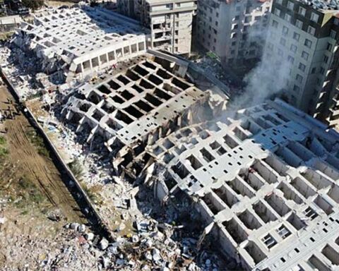 Condomínio de luxo colapsou no sismo na Turquia