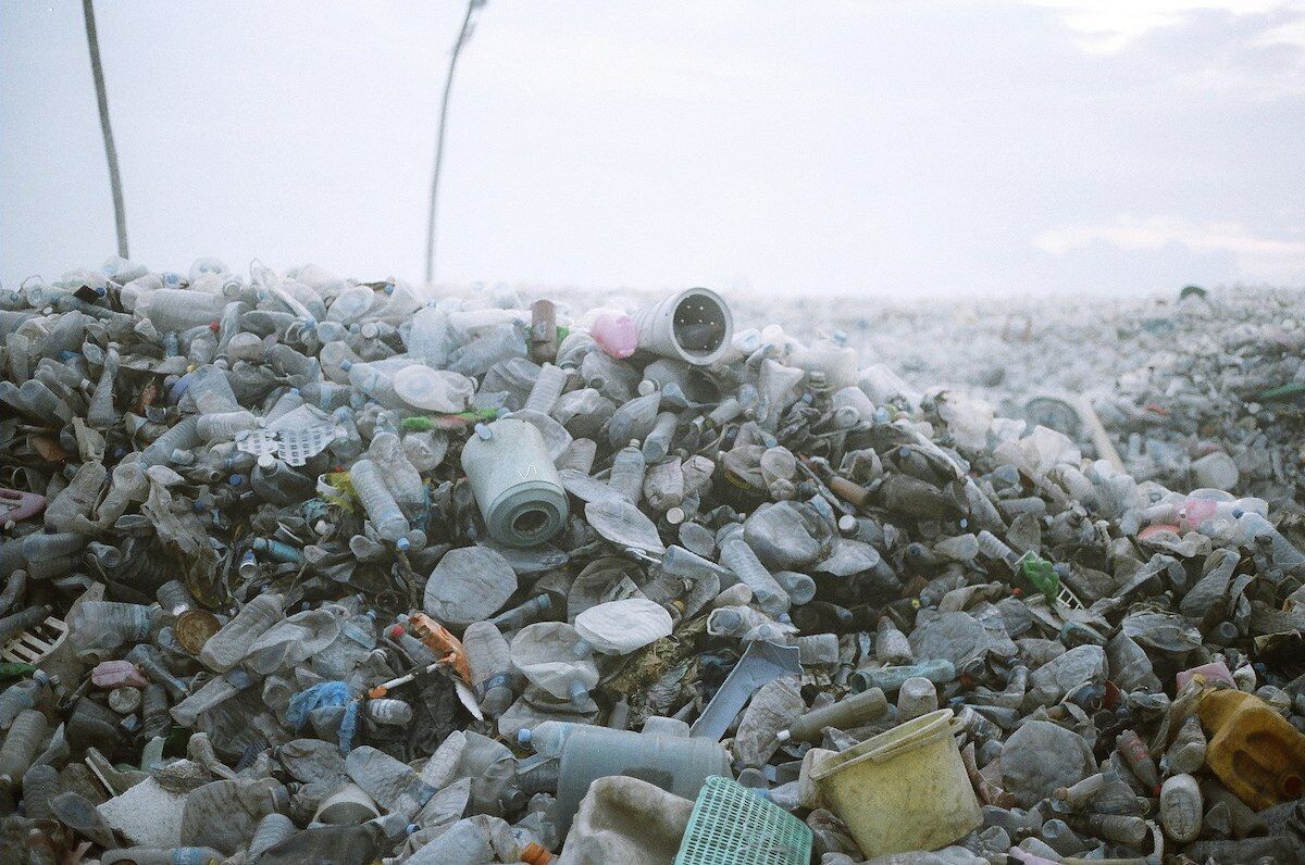 kekecewaan setelah negosiasi perjanjian (yang akan) historis tentang plastik