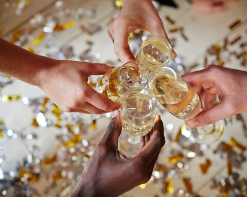Festa de ano novo ou réveillon com champanhe