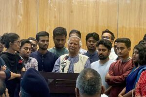 O Prémio Nobel da Paz Muhammad Yunus em Dhaka, capital do Bangladesh.