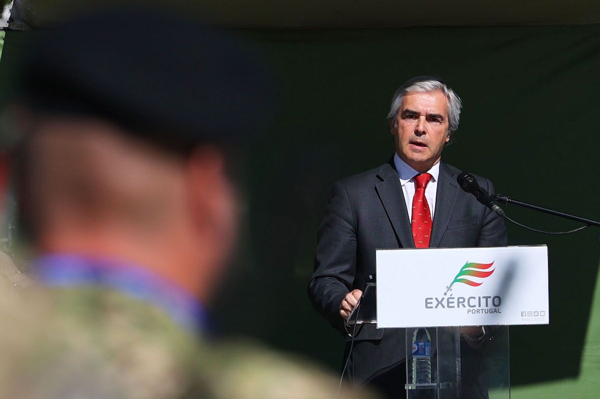 Hükümetin bu yıl NATO ile buluşması için hala 855 milyon savunma harcaması var