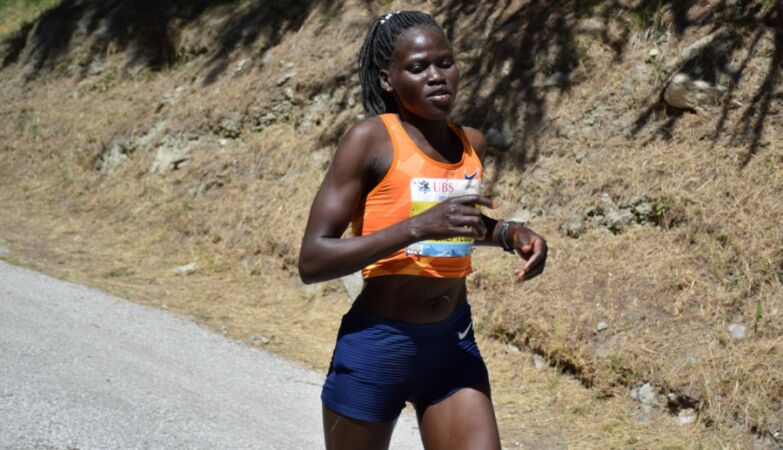 A atleta olímpica do Uganda Rebecca Cheptegei em 2022.