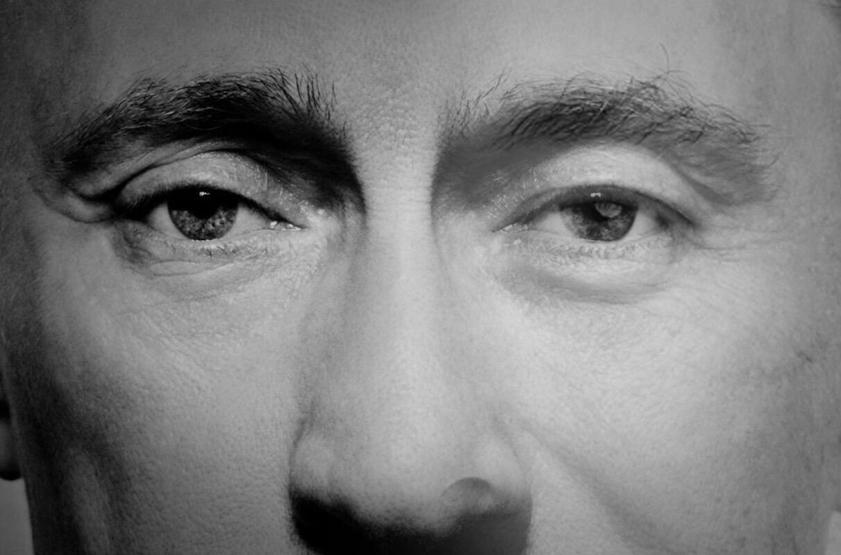 Vodka, Starlink e bombas nucleares: as conversas secretas de Musk com ...