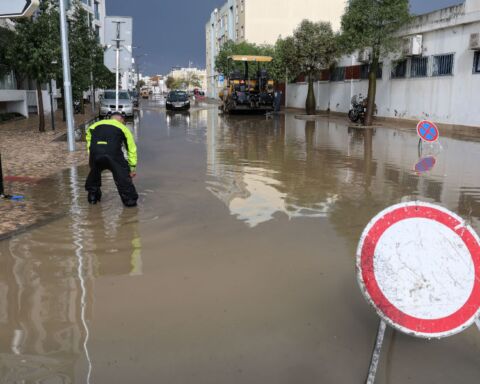 Inundações na baixa de Olhão depois das chuvas fortes que caíram no Algarve.