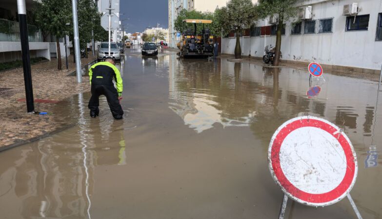 Inundações na baixa de Olhão depois das chuvas fortes que caíram no Algarve.