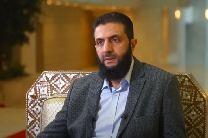 O líder dos rebeldes do HTS, Ahmad al-Charaa, que tomaram o poder de Bashar al-Assad na Síria.