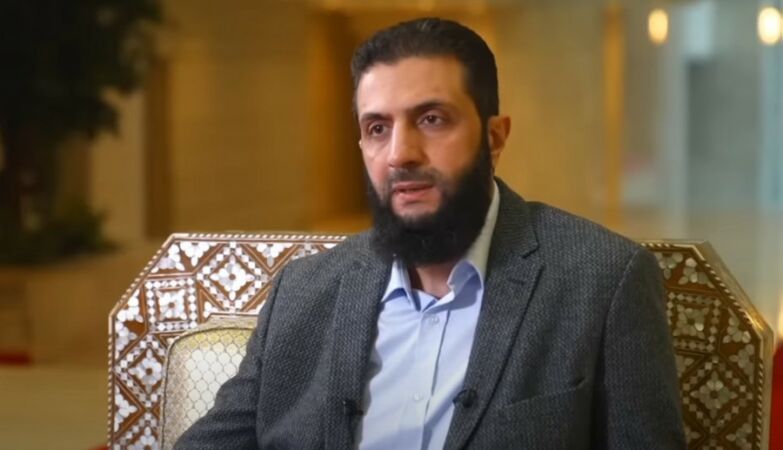 O líder dos rebeldes do HTS, Ahmad al-Charaa, que tomaram o poder de Bashar al-Assad na Síria.