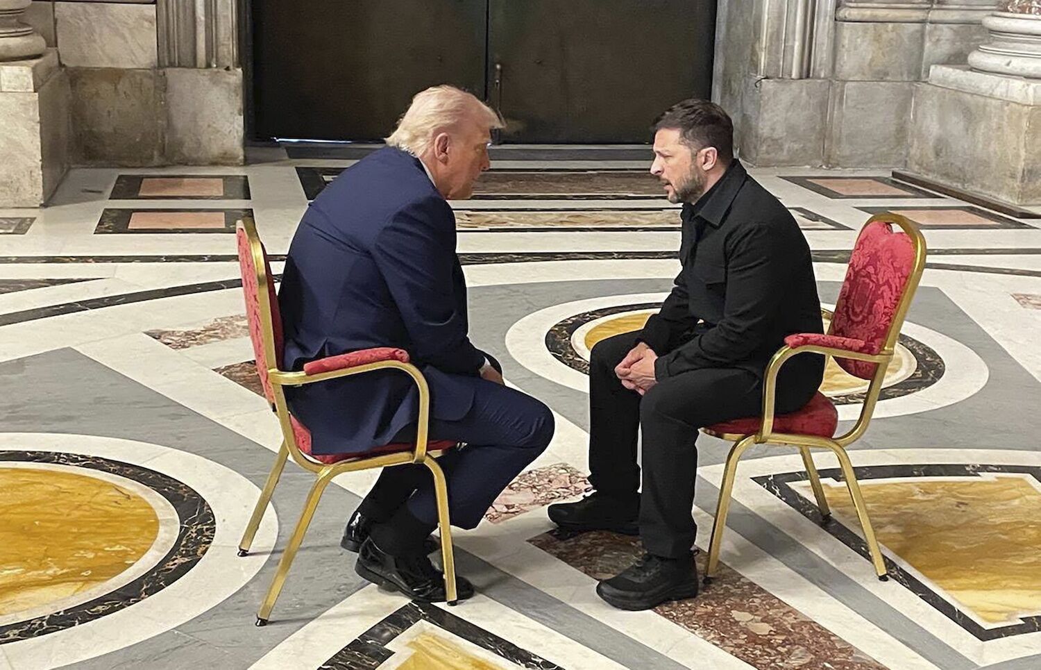 Trump, Zelenskyy’den Moskova ve St. Petersburg’a füzelerle ulaşmasını isteyecek