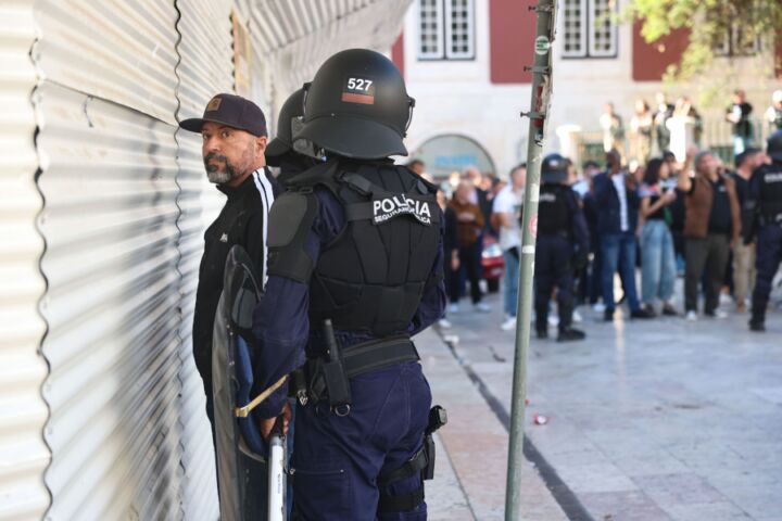 Mário Machado preso no 25 de Abril.