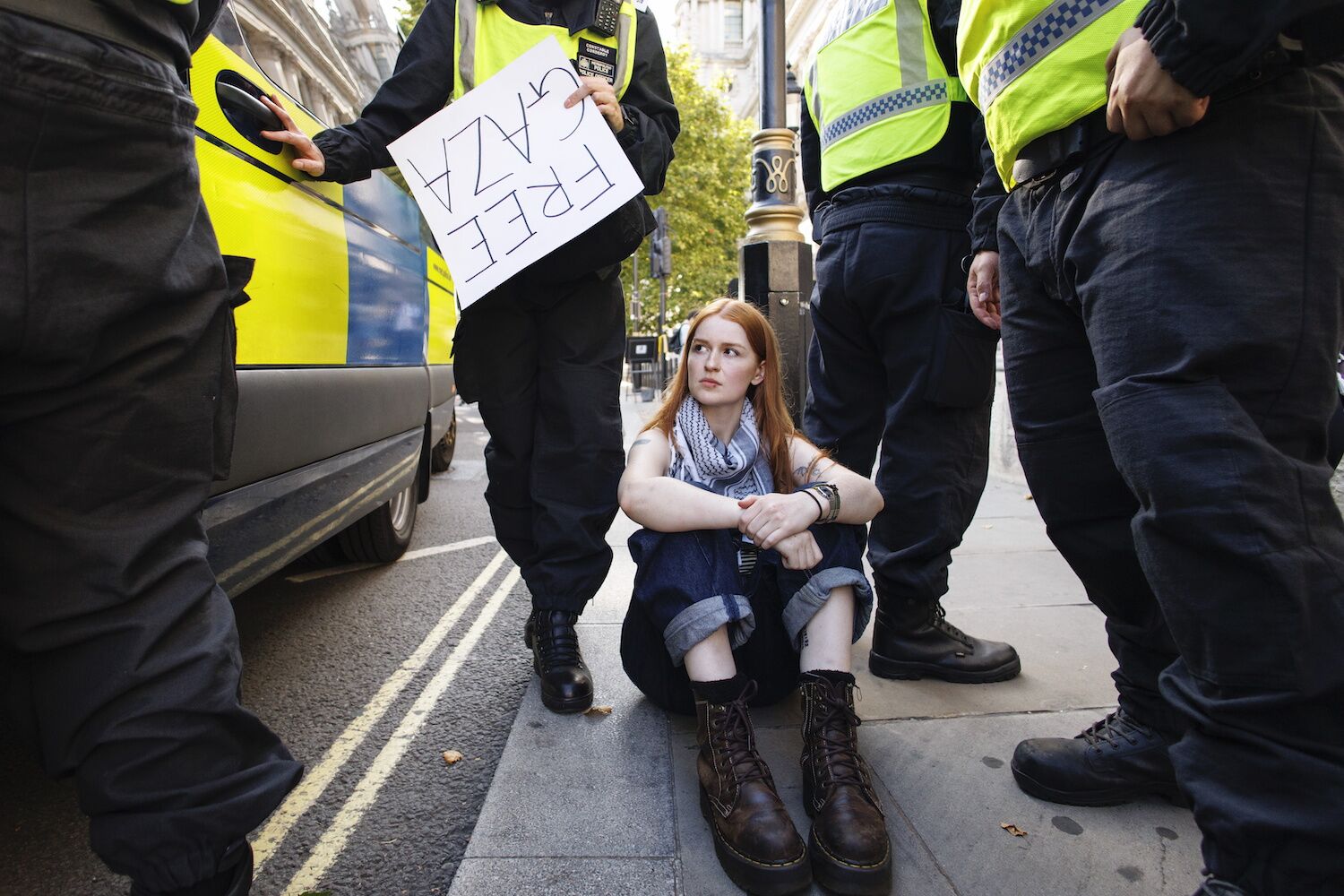 Londra’da 466 tutuklu. Filistin Eylemi bir terörist mi yoksa İngiltere kötüye kullanıyor mu?