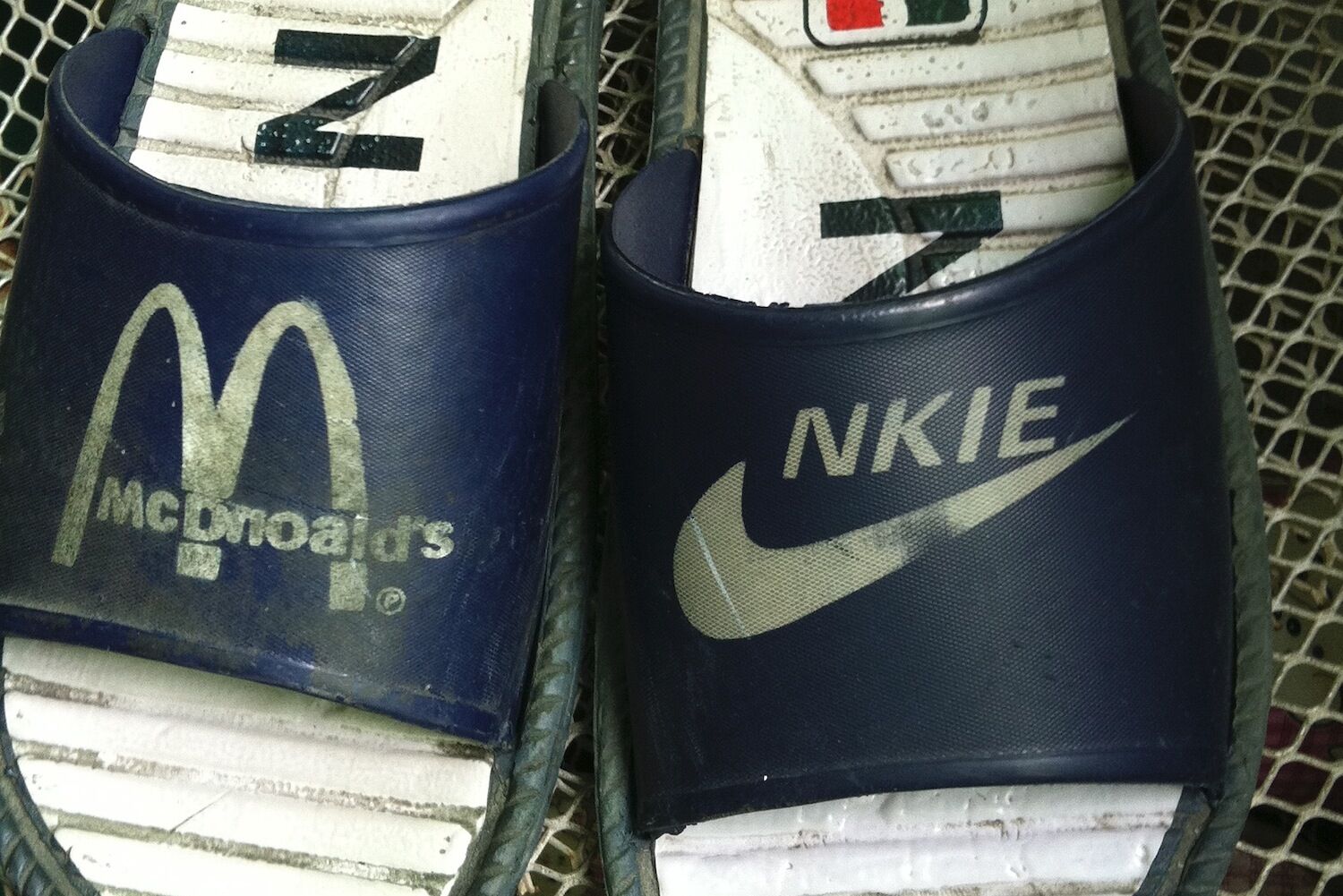 Nike ve Adidas’ın saltanat taklitleri. Sağlık riski